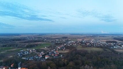 Krajobraz jesienny, miejscowości Dąbrowa, widok z drona ze 120 m. © Stanisław Błachowicz