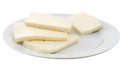 prato com fatias de queijo branco fresco isolado em fundo transparente
