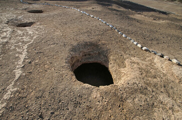 Desert around Ancient preinca nazca civilisation cemetery of Chauchilla at Nazca, Peru (2)