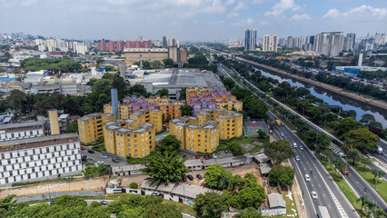 Obraz premium aerial view of the tietê waterfront near the Limão bridge in São Paulo Brazil