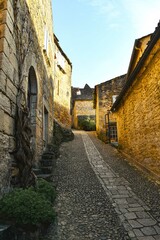 cobbled street at château de castelnaud