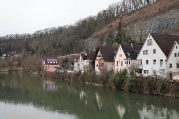 Fototapeta na wymiar Blick über den Fluss Neckar auf die Altstadt von Sulz am Neckar im Schwarzwald