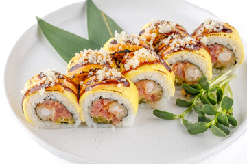 Roll with tuna tartare and tempura shrimp studio shooting on a white background 1