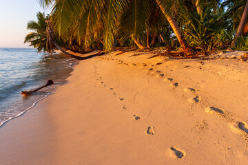 Footprints in the sand, ile aux nattes (Sainte Marie), Madagascar