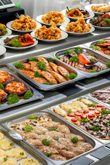 Display with fresh cooked food in a canteen