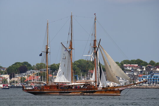Dreimaster Amphitrite in der Kieler F&ouml;rde