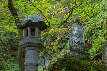 日本　山形県山形市にある立石寺、通称山寺の登山道沿いの風景