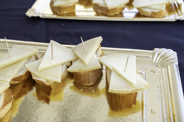 Cheese cut with bread