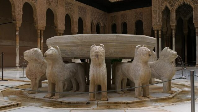 Fountain of The Lions in Alhambra complex, Granada, Andalusia, Spain