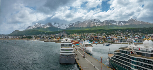 Panoramic view of the popular harbor of Ushuaia, Tierra del Fuego, Patagonia, Argentina. A major starting point for Antarctica expeditions in the summer © Luis