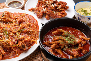 Stir-fried spicy soup, stir-fried chicken feet, steamed monkfish, Korean food, chicken feet, steamed fish, spicy food