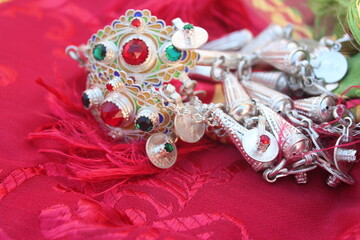 Amazigh jewelry and clothes from southern morocco - TAFRAOUT-
