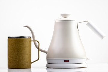 커피포트와 잔