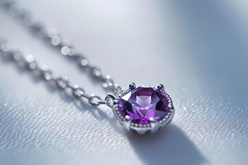 Amethyst gemstone jewelry: necklace pendant in silver 