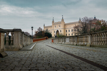 Paved stone road to the Lublin Castle © reuerendo