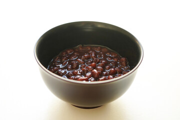 白背景のぜんざい　クローズアップ