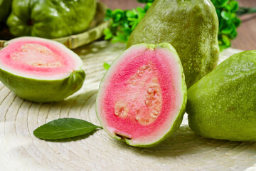 Pictures of guava, pink guava, delicious Asian guava, high quality images
