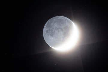Fototapeta na wymiar Lumière cendrée lune (moon)