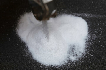 Potassium pyrosulfite, an agent used in the wine and brewing industries. (K2S2O5).