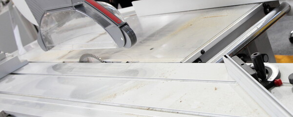 CNC woodworking machine - Wood cutting centre with Circular disk saw.