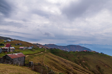 Borcka Karagöl plateau houses and sky