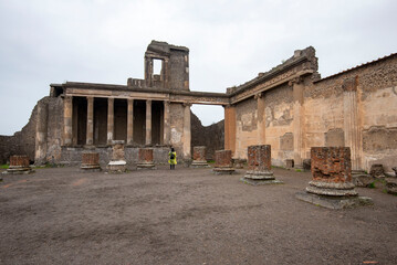 Obraz premium Ruins of Basilica - Pompeii - Italy