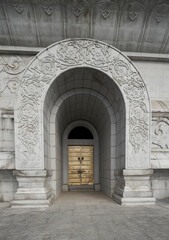 Buddhist gate building