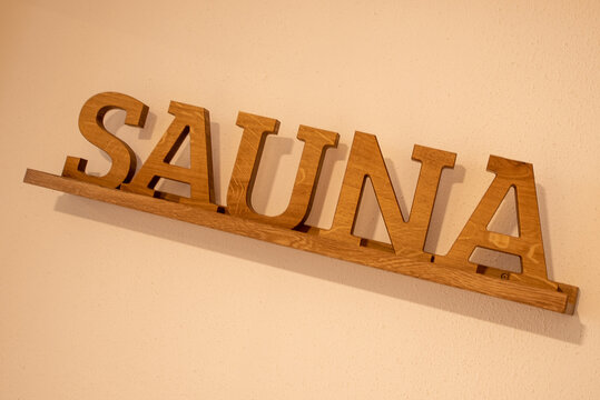 Sauna Holz Schriftzug 