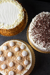 Beautiful and delicious cakes with cream - 725417774