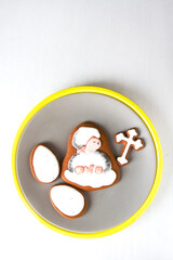 Beautiful and delicious gingerbread cookies on a white background - 725420388
