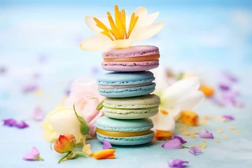 Poster Im Rahmen colorful macarons stack with flowers © studioworkstock