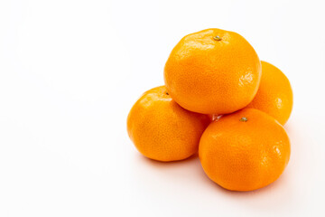 白背景にミカン