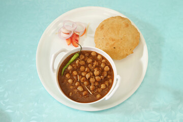 Punjabi Chana Masala With Puri Or Chole Puri