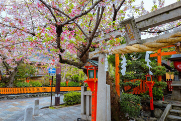 Fototapeta na wymiar Tatsumi Daimyojin Shrine in Gion district, Kyoto, Japan