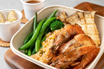 chicken, steak, fork, pork, hamburger, shrimp, combo, triple compo, salad, chicken breast, ricotta,