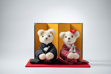 打掛を着たクマのぬいぐるみ