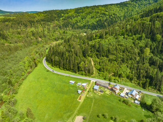 Lot nad Tyliczem w Dolinie Muszynki latem. Piękne panoramy.