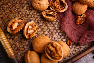 Obraz na płótnie Canvas Pictures of walnuts, walnut photography, high quality walnut images
