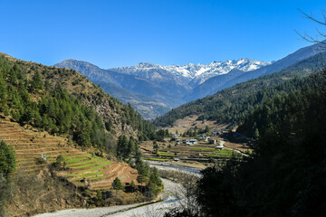 Fototapeta na wymiar La route du camp de base de l'Everest au Népal