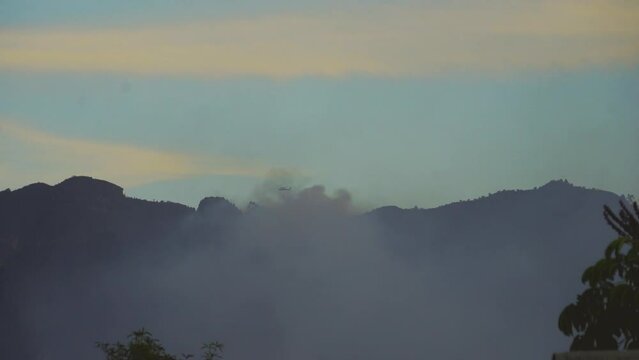 Incendio en Bogot&aacute; en la quebrada la vieja