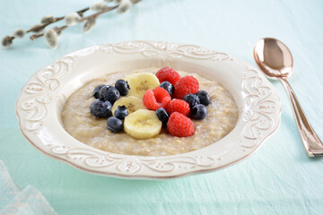 Healthy oatmeal with fresh fruit