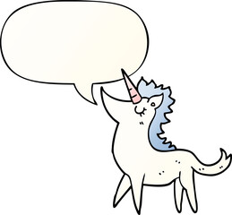 Naklejka premium cartoon unicorn and speech bubble in smooth gradient style