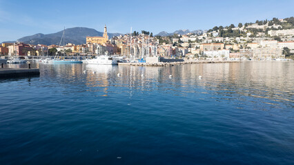 Obraz premium Panoramic view of town of Menton, France