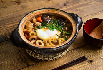 味噌煮込みうどん