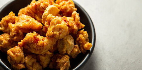 chicken in a frying pan