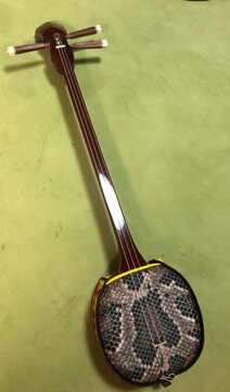 沖縄　三線