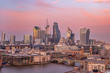 Fototapeta na wymiar london city skyline at sunset city of london