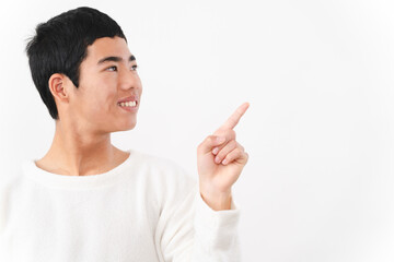 私服姿の中学生の男性　ライフスタイルイメージ