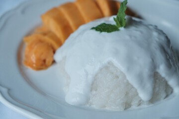 Mango with sticky rice in Thai style
