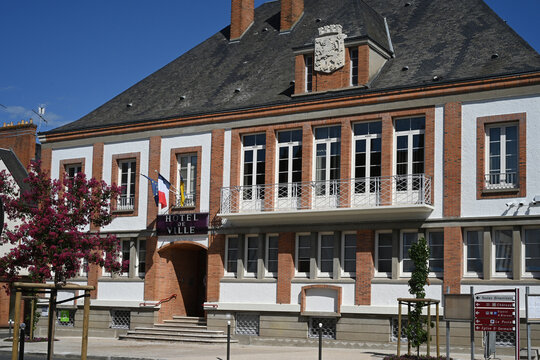 Saint-Beno&icirc;t-sur-Loire, Loiret, France- 08 20 2023: Town Hall of Saint-Beno&icirc;t-sur-Loire